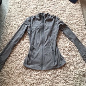 Lululemon size 4 jacket